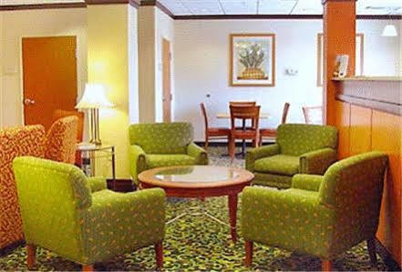 Fairfield And By Marriott Indianapolis/ Hotel Noblesville