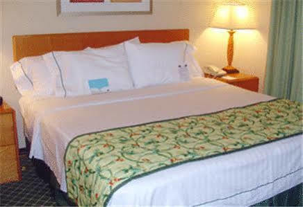 Hotel Fairfield And By Marriott Indianapolis/ 3*